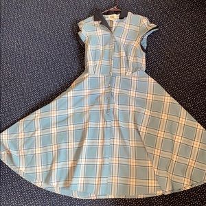A line checkered Unique Vintage!
